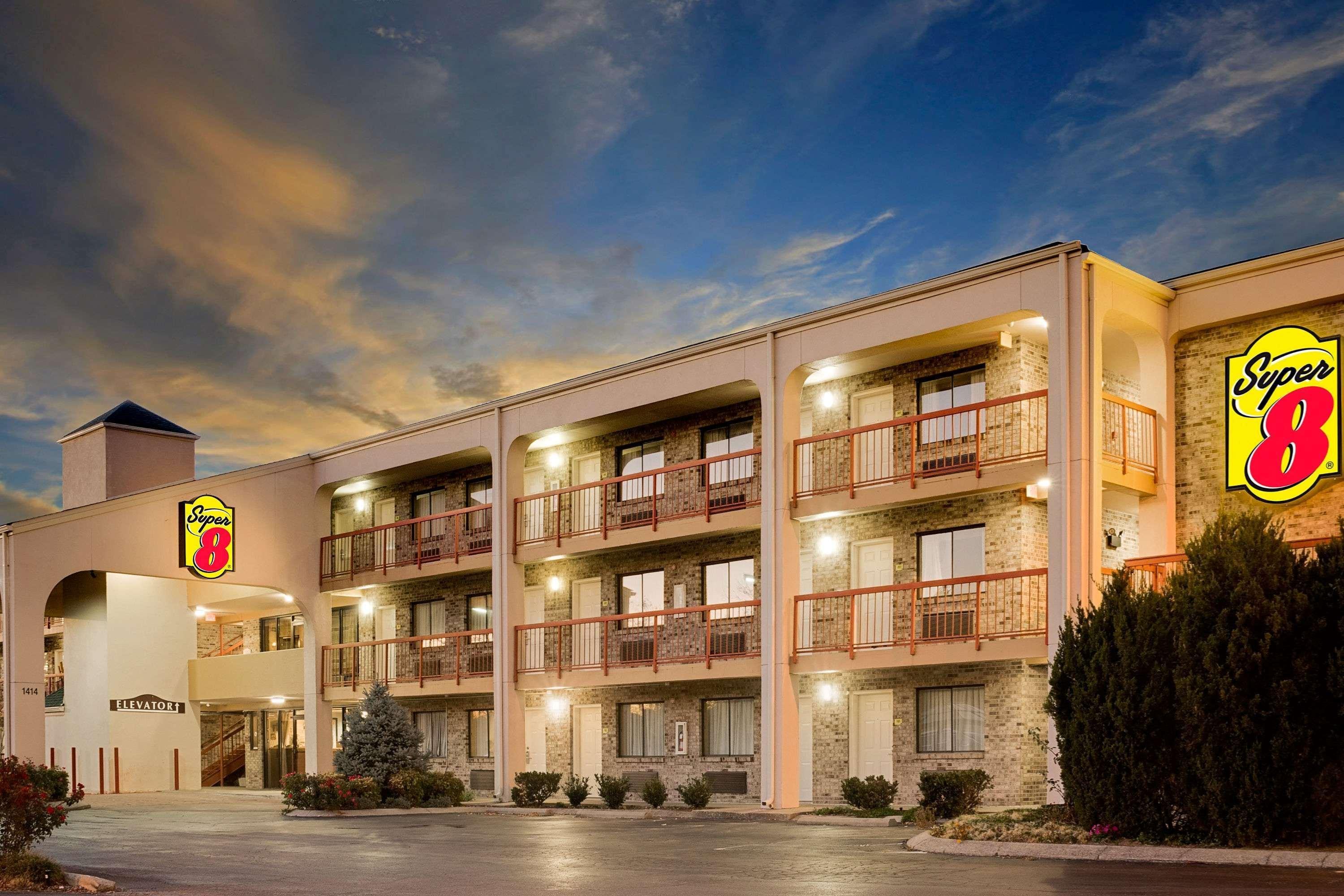 Super 8 By Wyndham Hermitage Nashville Exterior photo